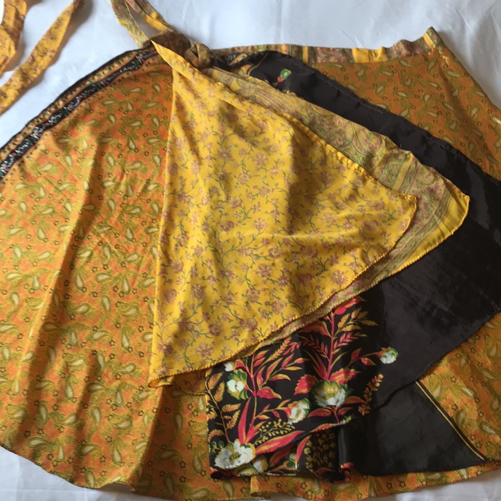 Jedzebel Silk Sari Magic Skirt Wrap - Picture 4 of 16